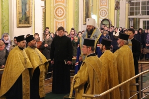 17 листопада 2015 р. Подячний молебень з нагоди Міжнародного дня студента в кафедральному соборі Святої Трійці. Очолює митрополит Луцький і Волинський Михаїл. Світлини інформаційної служби єпархії.