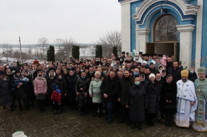 8 січня 2021 р. Божественна літургія в храмі Собору Пресвятої Богородиці в с. Забороль Луцького районного деканату. Очолює митрополит Луцький і Волинський Михаїл. Світлини інформаційної служби єпархії.