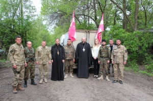 4 травня 2016 р. Митрополит Михаїл у зоні АТО. Світлини інформаційної служби єпархії