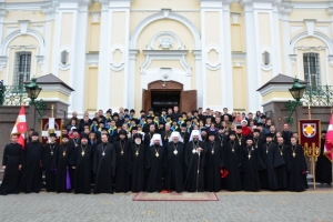 23 жовтня 2017 р., Луцьк. Учасники свята Собор Волинських святих і 25-ліття відродження Волинської православної богословської академії. Світлина з сайта Vpba.org.