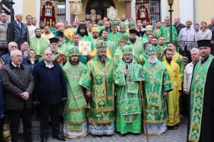 26 – 27 жовтня 2018 р. Святкування престольного свята соборного храму Преподобної Параскеви Сербської у Чернівцях. Світлини з сайту оrthodox-cv.org.