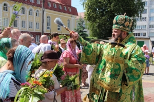 16 червня 2019 р. Освята зілля біля кафедрального собору Святої Трійці. Світлини інформаційної служби єпархії.