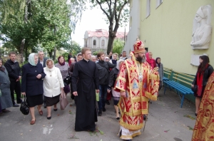 27 вересня 2017 р. 400-ліття Луцького Хрестовоздвиженського братства. 
Відео 1. Коментар для преси митрополита Луцького і Волинського Михаїла.
Відео 2–3.  Слова ієромонаха Никодима (Смілого), намісника чоловічого монастиря Воздвиження хреста Господнього іпротоієрея Василя Клочака, настоятеля храму Воздвиження хреста Господнього у Луцьку. 
Відео 4. Слово владики Михаїла під час урочистої академії.
Відео єпархіальної телестудії «Собор».