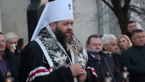 25 листопада 2017 р. Слово митрополита Луцького і Волинського Михаїла після заупокійної літії біля пам’ятника жертвам політичних репресій на Замковій площі Луцька з нагоди Дня пам’яті жертв голдоморів. Відео єпархіальної телестудії «Собор».